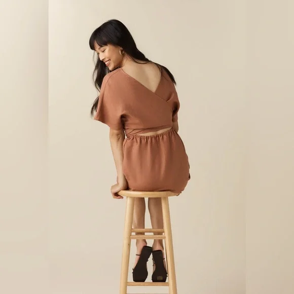 Vetta The Convertible Wrap Mini linen blend Dress in new clay - Picture 7 of 14